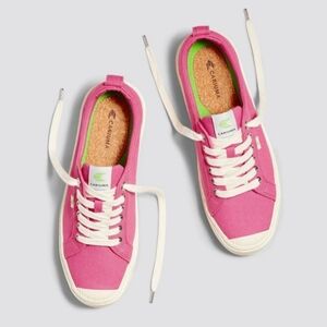Cariuma Lemonade Pink Canvas Sneakers